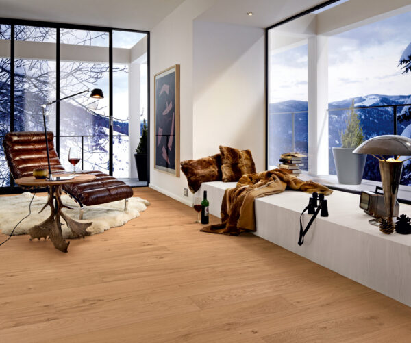 Kallan-Parketti-8914_Lindura_2200x205_ultramattlackiert_Ambiente_R01 Kallan-Parketti-8914_Lindura_2200x205_ultramattlackiert_Ambiente_R01